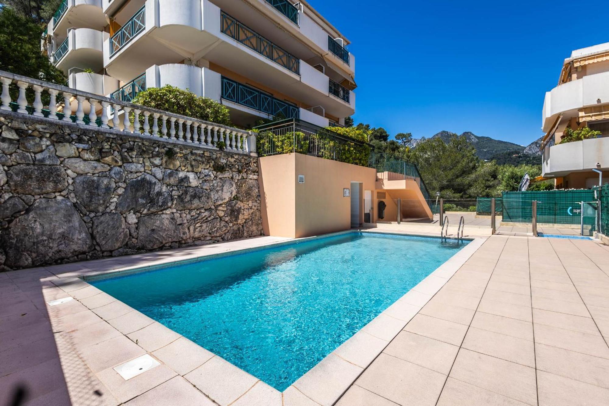 Mon Appart Avec Terrasse Et Piscine Рокбрюн-Кап-Мартен Екстер'єр фото